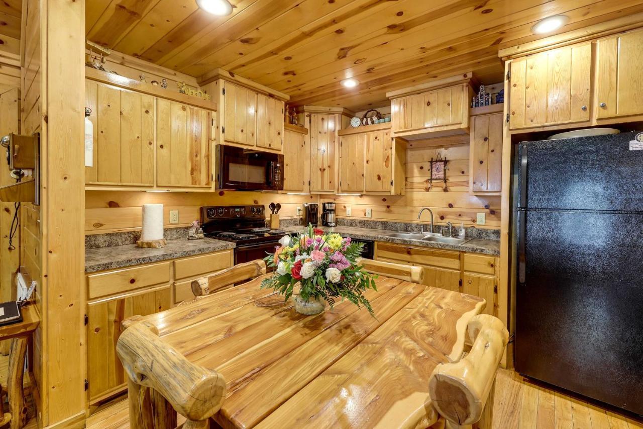 Broken Bow Rental Cabin With Hot Tub And Bar Luaran gambar