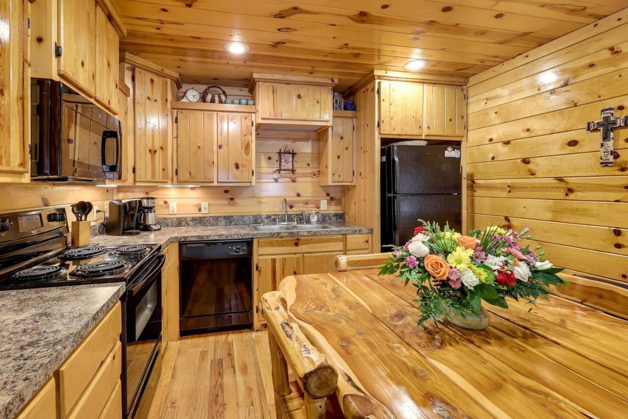 Broken Bow Rental Cabin With Hot Tub And Bar Luaran gambar